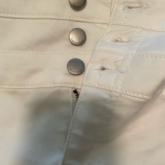 Junior white shorts size 1 NWT - Picture 3 of 5